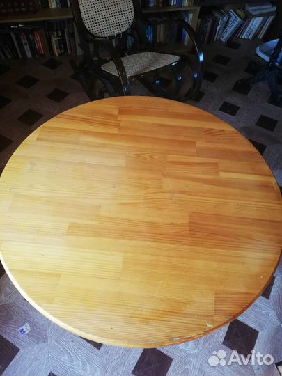 Стол круглый стол