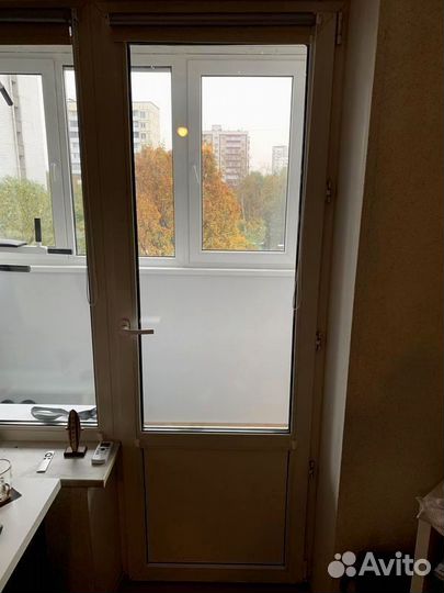 Дверь на балкон