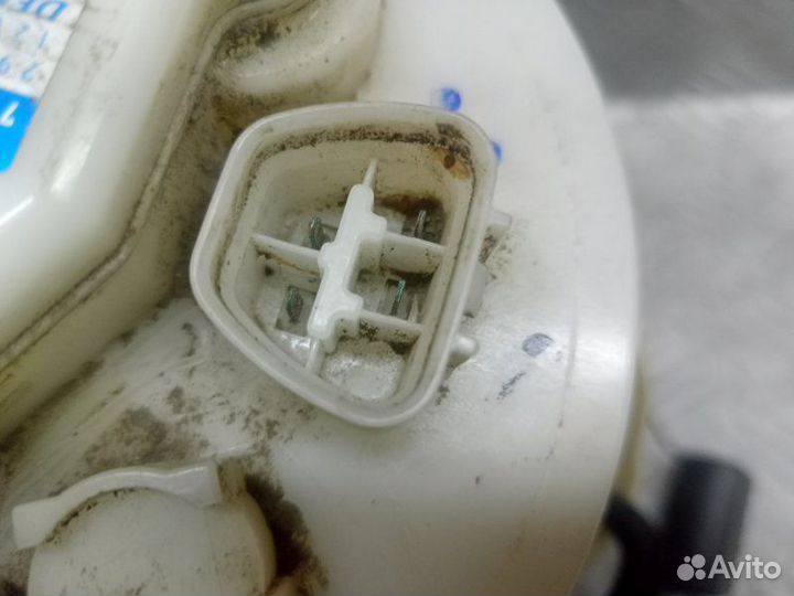 Топливный насос Toyota Corolla E150 1zrfe