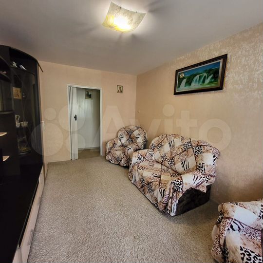 3-к. квартира, 58 м², 3/5 эт.