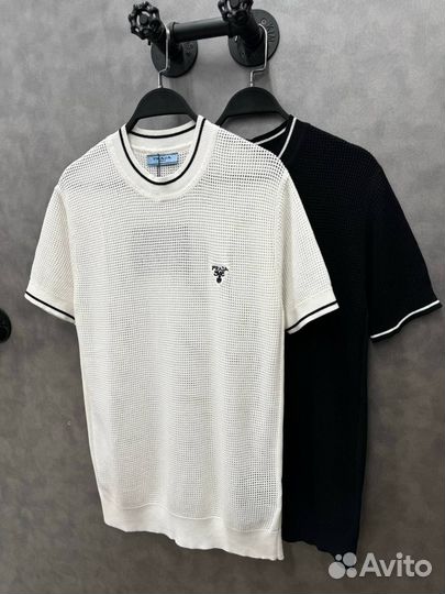 Футболка Prada