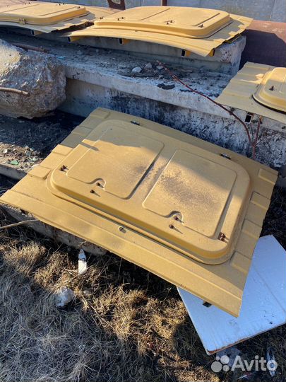 Люк на крышу с автобуса паз