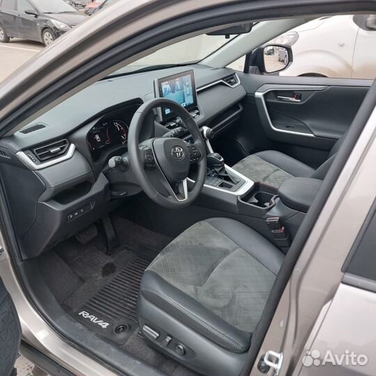 Toyota RAV4 2.0 CVT, 2022, 39 000 км