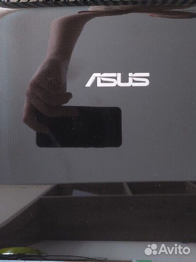 Ноутбук asus x52j
