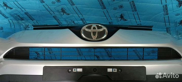 Передний бампер RAV4 -4 рестаил серебро в сборе