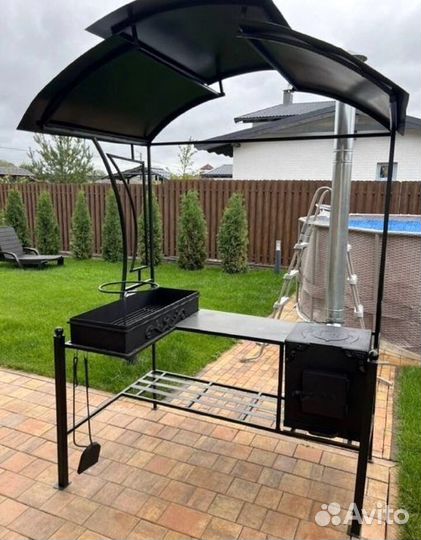 Мангал с крышей