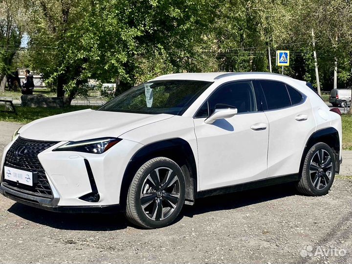 Lexus UX 2.0 CVT, 2018, 18 774 км