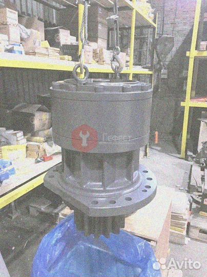 Редуктор поворота Hitachi ZX350LCH-5G 9236591