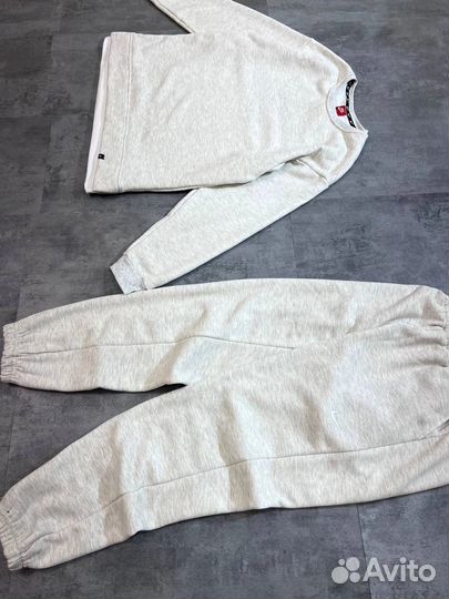 Спортивный костюм Nike на флисе