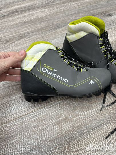 Лыжные ботинки