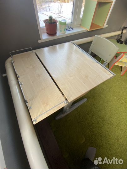 Школьная парта со стулом