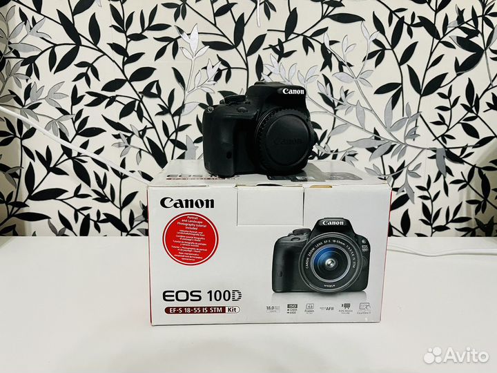 Зеркальный фотоаппарат Canon 100D body