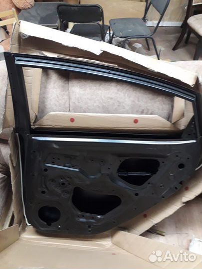 Дверь задняя правая kia rio 3