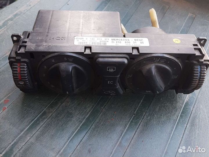 Блок управления печкой Mercedes Benz W210