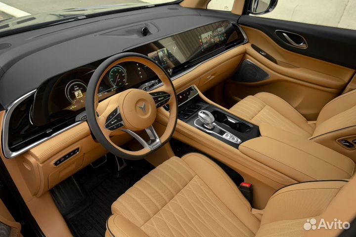 Аренда минивэна Voyah Dream phev без водителя