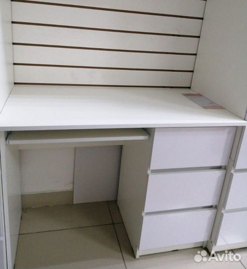 Компьютерный стол новый