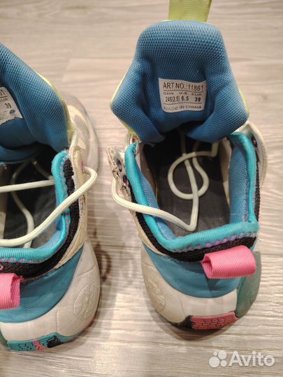 Баскетбольные кроссовки