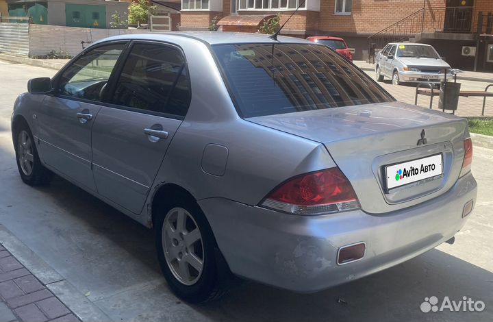 Mitsubishi Lancer 1.6 AT, 2005, 290 000 км