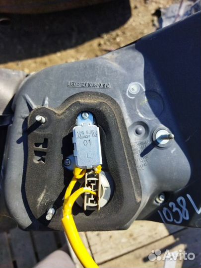 Стоп-сигнал задний левый Lexus Gs430 UZS190 3uzfe