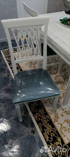 Кухонный стол