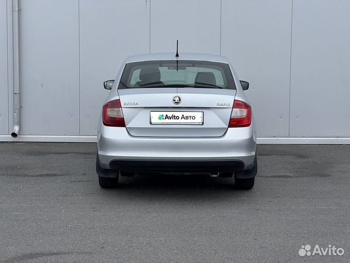 Skoda Rapid 1.6 AT, 2015, 186 346 км