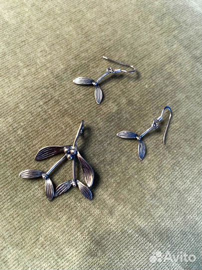 Комплект украшений из серебра