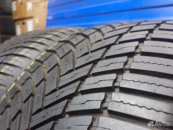 Bridgestone Weather Control A005 225/40 R19 93Y