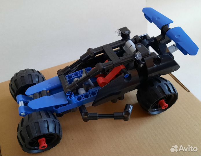 Машинка конструктор Tech Bricks