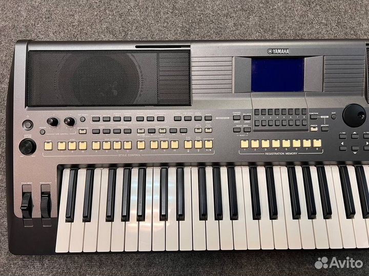 Синтезатор yamaha psr s670