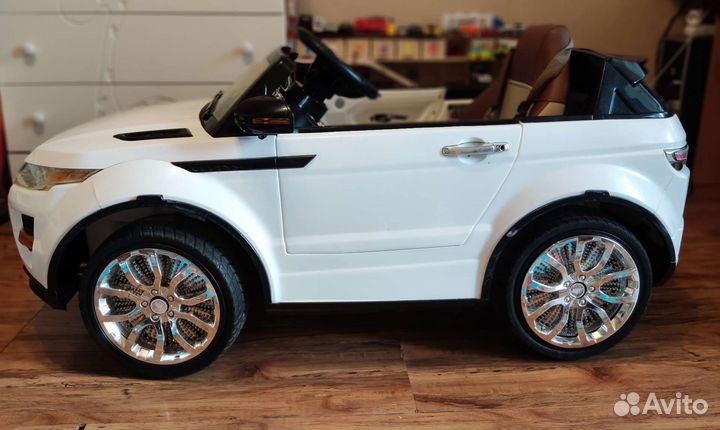 Детский электромобиль range rover