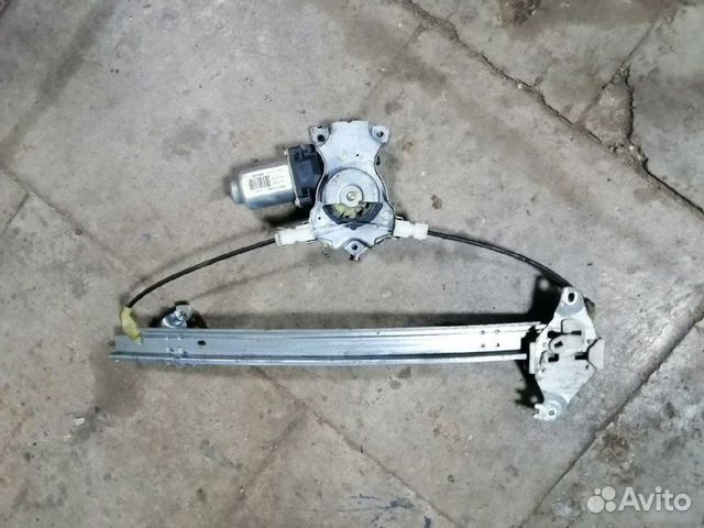 Стеклоподъемник задний правый Nissan Primera P12