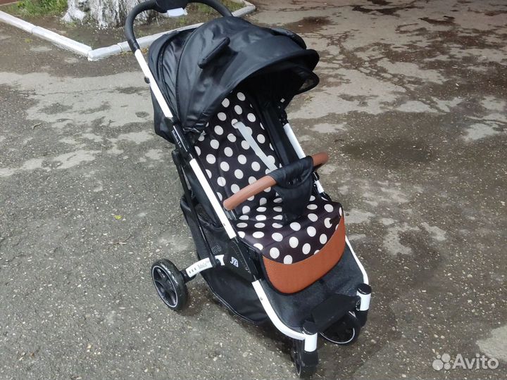 Коляска прогулочная Babalo