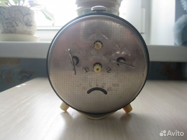 Будильник Витязь