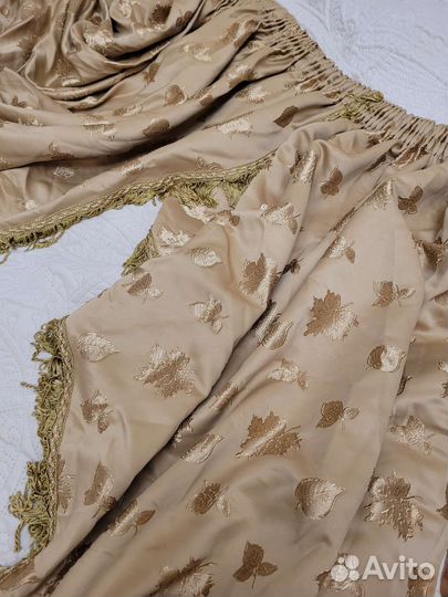 Ламбрикен с бахромой