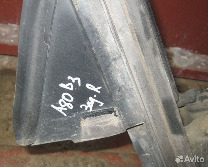 Стеклоподъемник задний правый Audi 80 B3