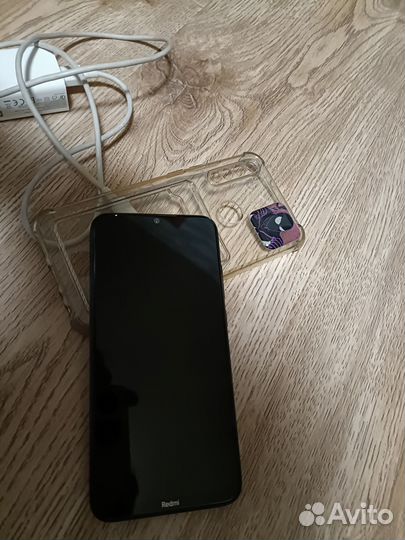 На продаже телефон Redmi note 8 2021