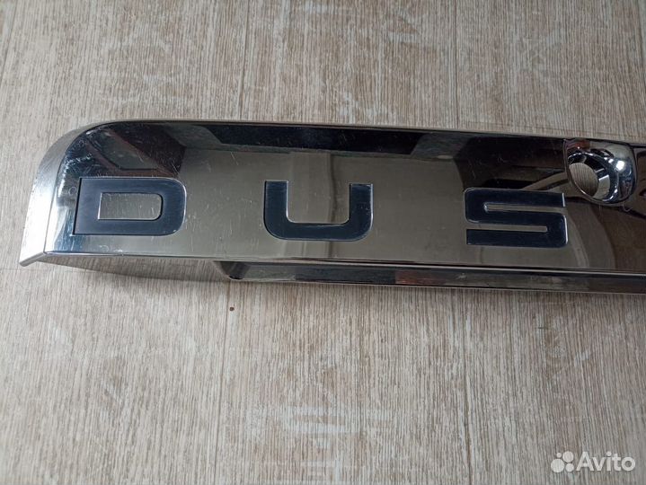 Накладка крышки багажника рено дастер