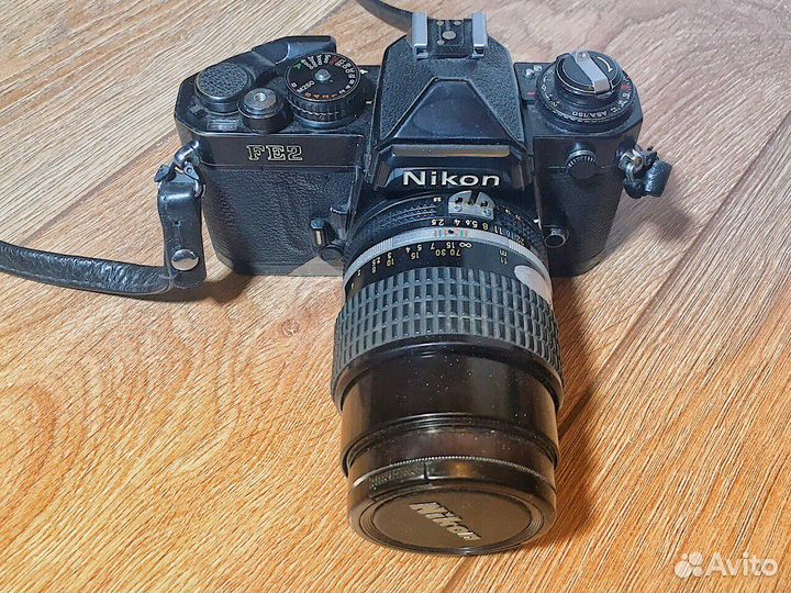 Зеркалка Nikon FE2