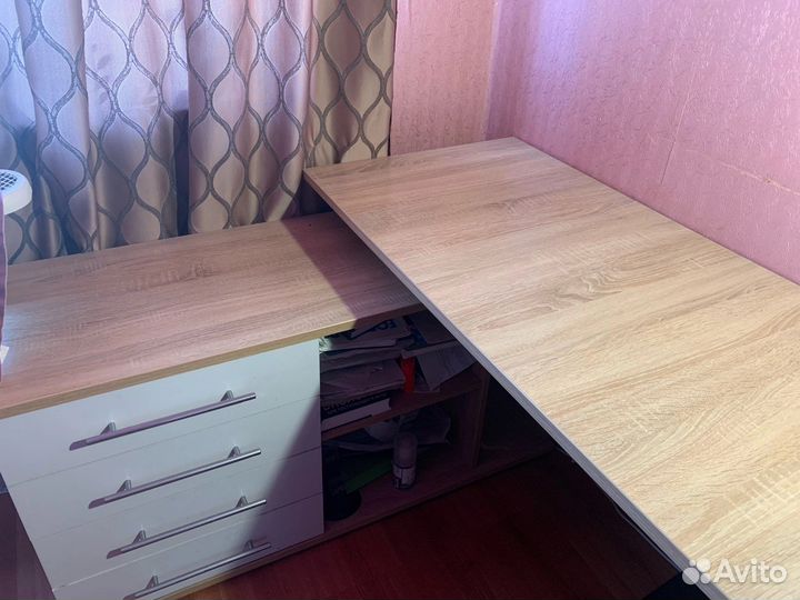 Продам письменный стол
