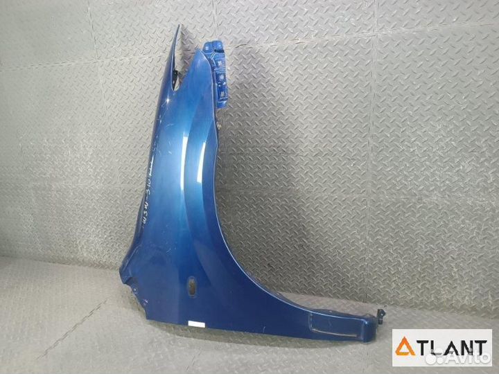 Крыло переднее правое mazda MPV