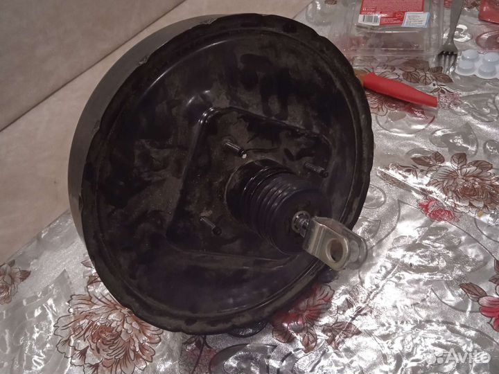 Вакуумный усилитель тормозов Isuzu