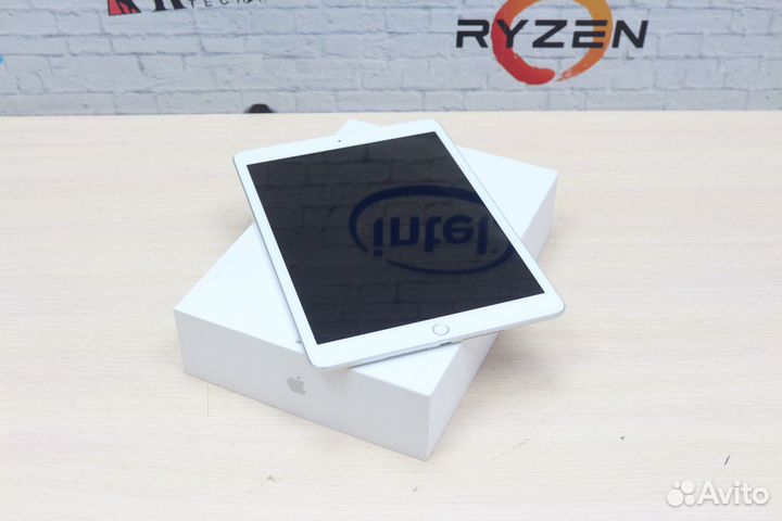 Планшет Apple iPad 7 2019 (Wi-Fi Only) 10.2