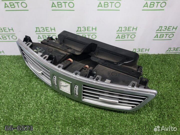 Воздуховод центральный Mercedes S W221 2011