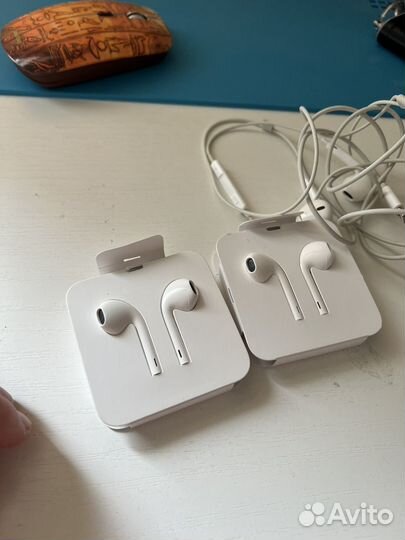 Apple EarPods lightning