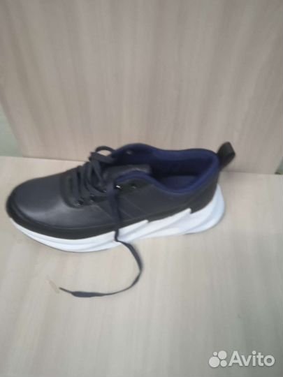 Кроссовки мужские от