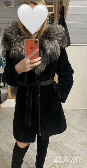 Шуба мутоновая с чернобуркой