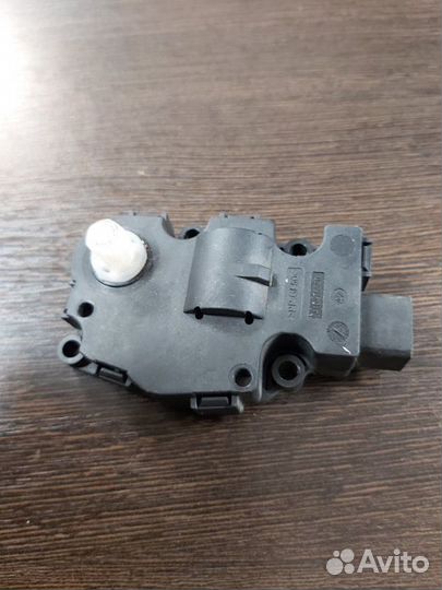 Моторчик заслонки печки Bmw X5 3.0D E70 M57N2 2007