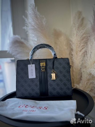 Сумки женские guess