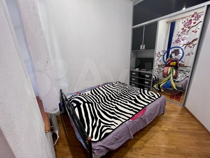 2-к. квартира, 80 м², 2/3 эт.