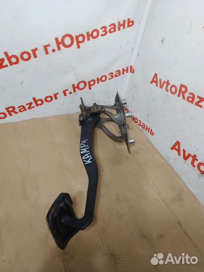 Педаль тормоза Toyota Camry SV41